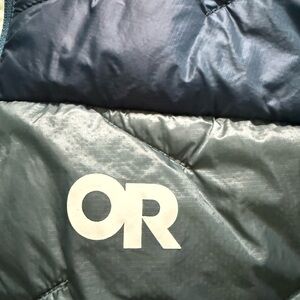 Outdoor Research Women’s Green/Navy Puffer Jacket